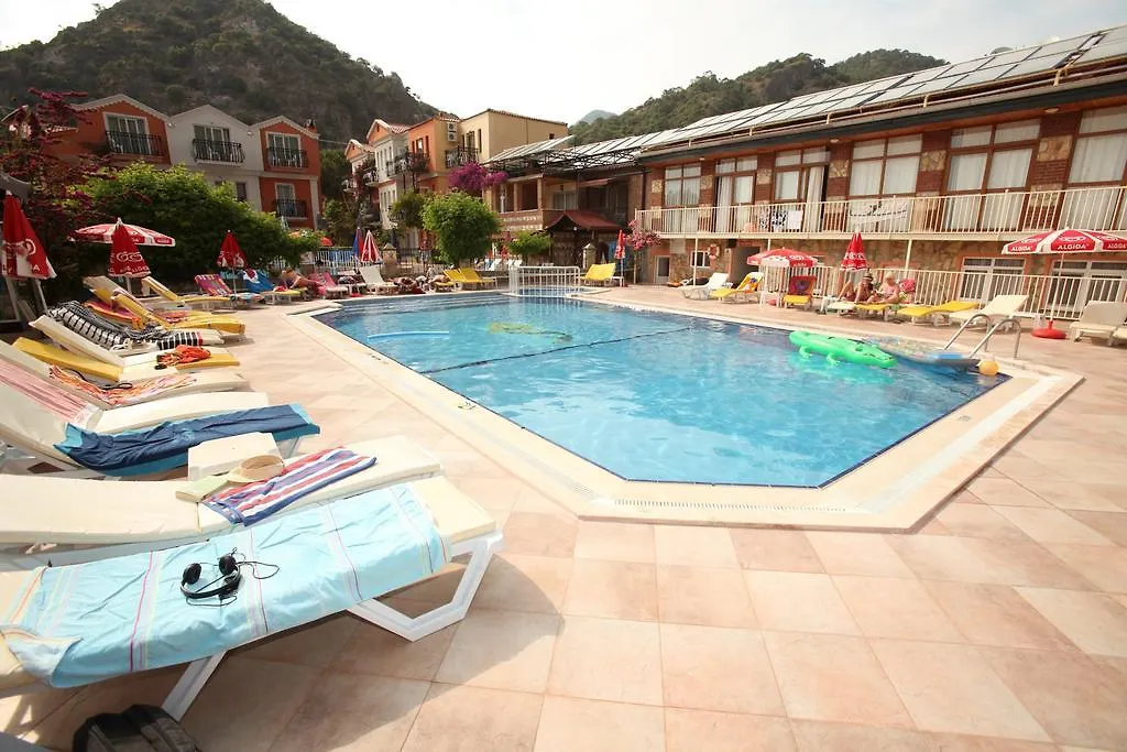 Turk Hotel Ölüdeniz 2*,