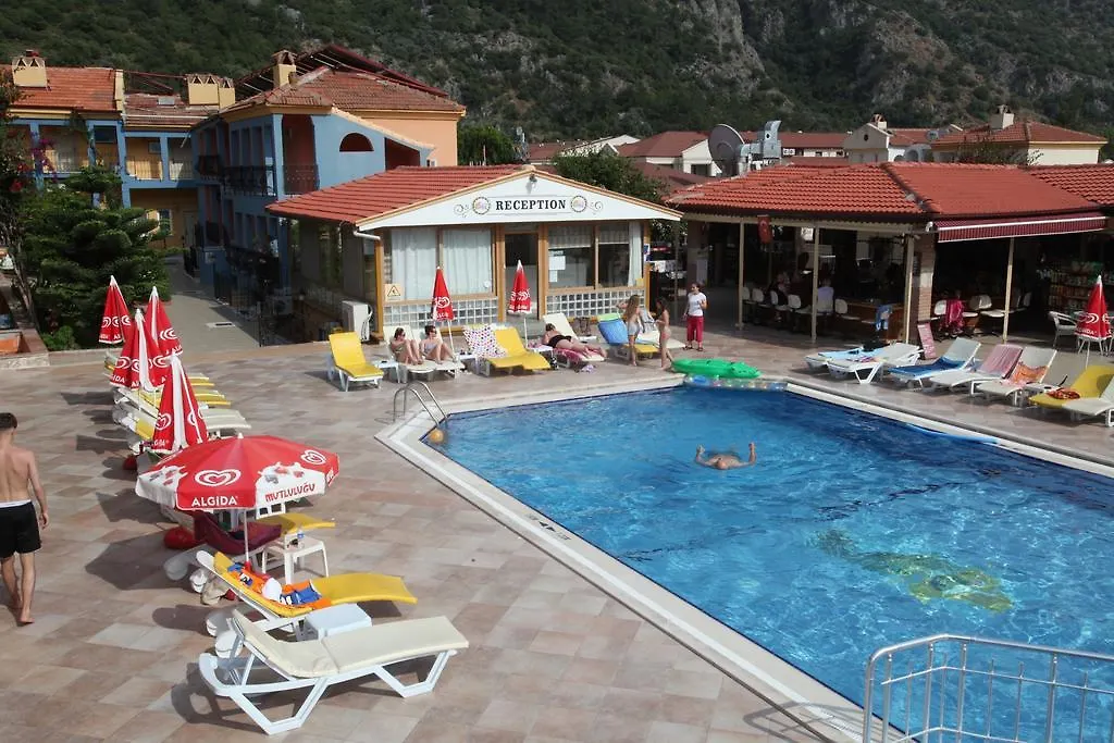 Turk Hotel Ölüdeniz 2*,
